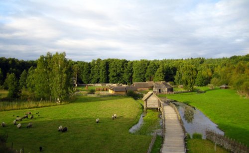 1259199366 slavensiedlung gross raden